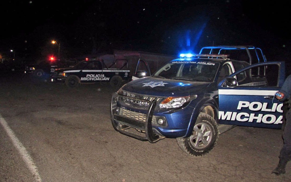 Investiga Fiscalía General hechos ocurridos en Zitácuaro, donde fueron asesinadas cuatro personas y cuatro más resultaron lesionadas.