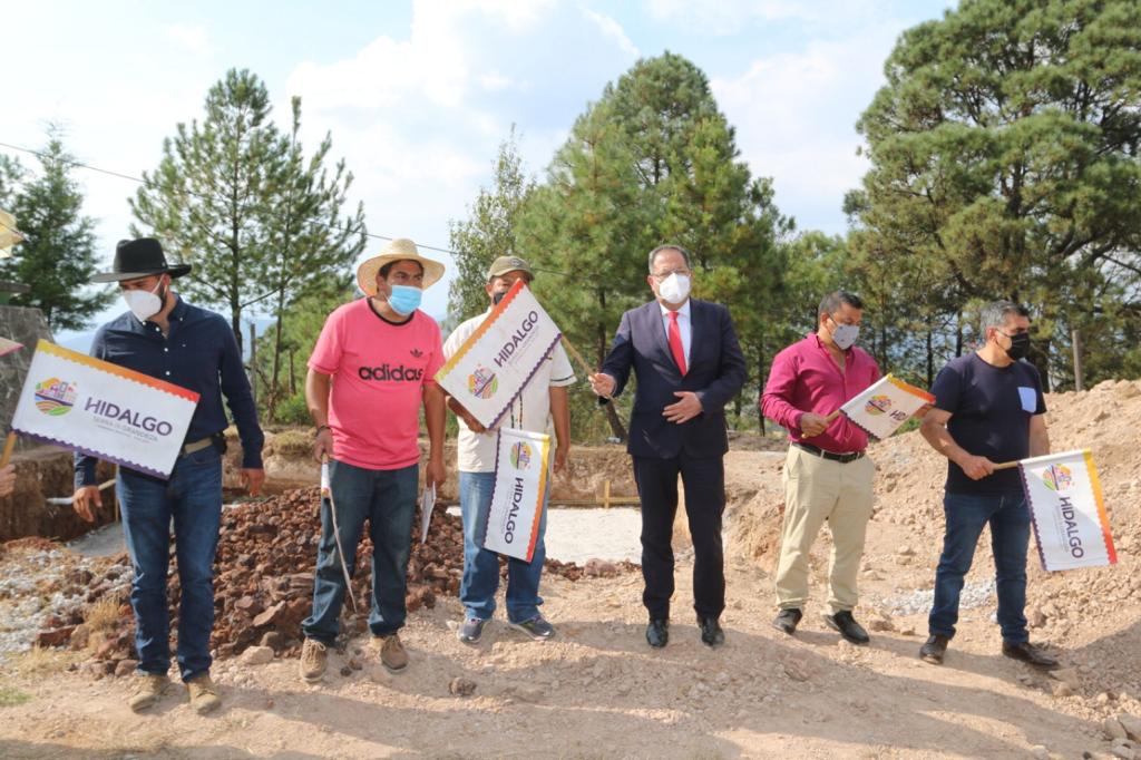En San Lucas; José Luis Téllez dio el banderazo de arranque a los trabajos de construcción del tanque de agua potable