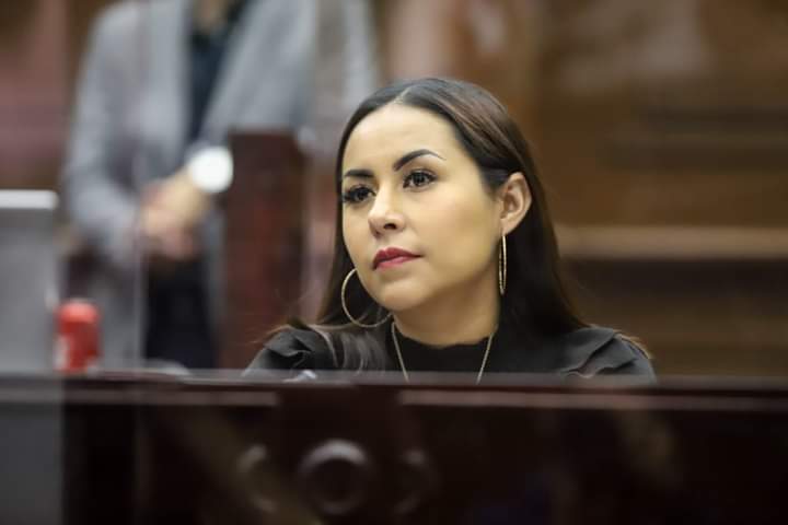 Habilidades digitales, fundamentales para participar y competir en la actualidad: Gloria Tapia