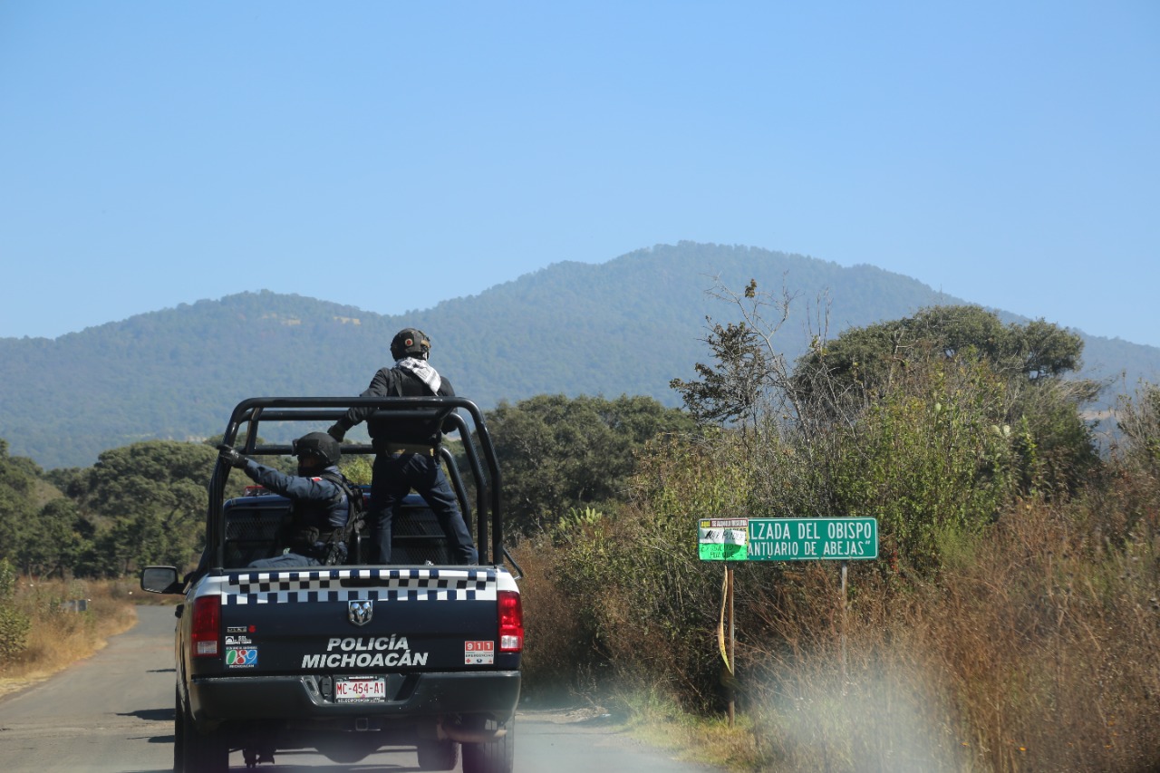 Ortega Reyes inspecciona caminos de los municipios de Morelia y Lagunillas