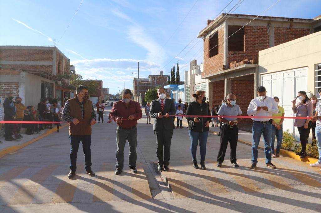 José Luis Téllez inaugura la pavimentación de la Calle Tuxtepec de la colonia Presa de Chávez