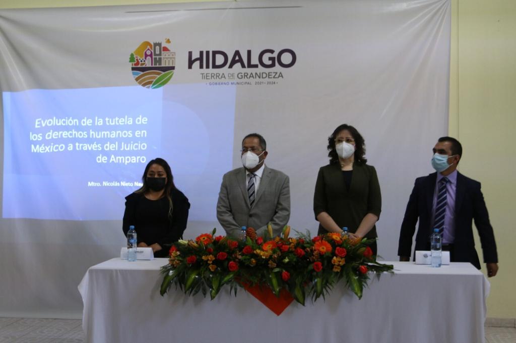 José Luis Téllez asistió a la conferencia que impartió el Lic. Nicolás Nieto Nava, en el marco de la conmemoración del Día Internacional de la Eliminación de la Violencia Contra la Mujer y los 16 días de activismo