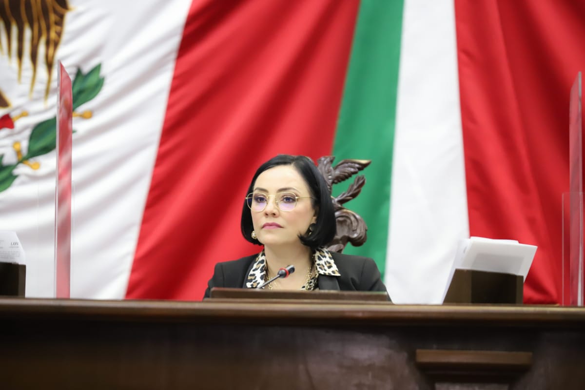 Acusaciones sin fundamento, evidencia precariedad política y humana: Adriana Hernández