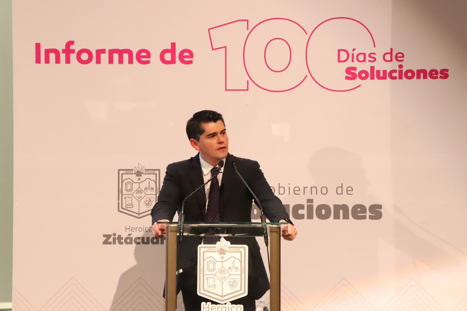 Cumpliendo compromisos, llega el gobierno de Toño Ixtláhuac a cien días de trabajo