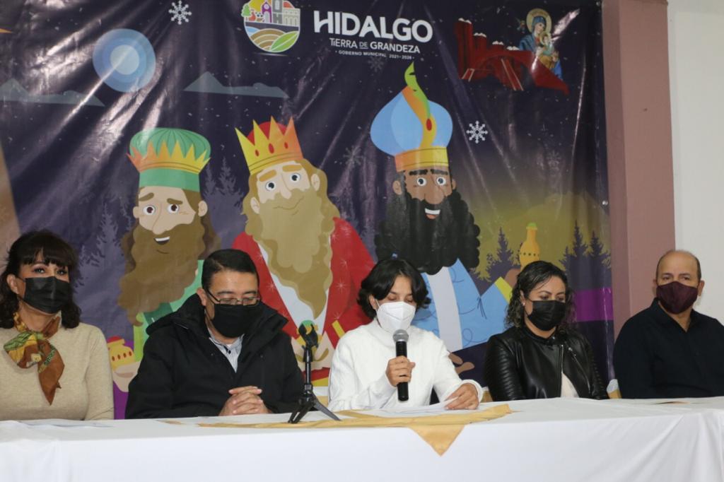 Graciela Guzmán presidio rueda de prensa donde anunciaron la llegada de los Reyes Magos en La XIII Cabalgata de los Reyes Magos 2022