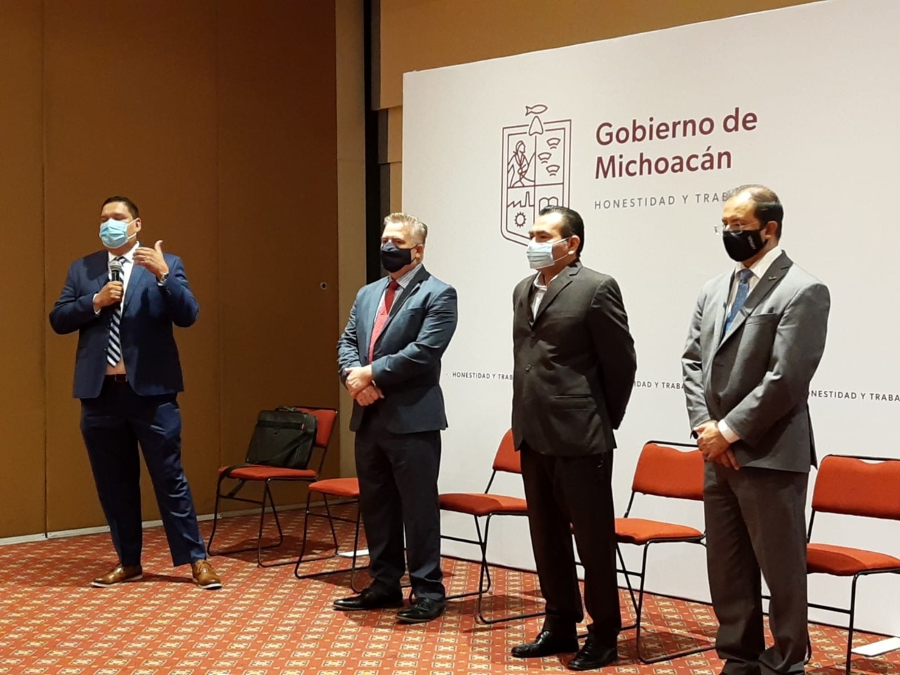 Servicios Aéreos fortalece conocimientos para evitar accidentes