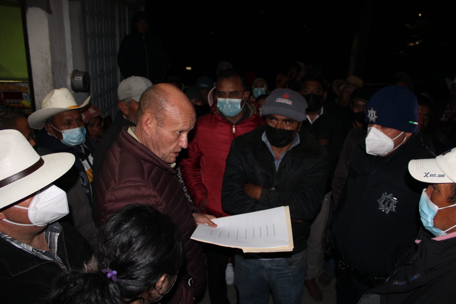 Finaliza bloqueo carretero en la comunidad de Macho de Agua 