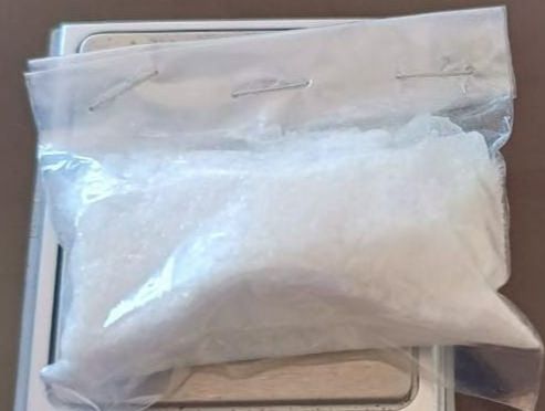 En Hidalgo y Uruapan, SSP detiene a 3 en posesión de droga.