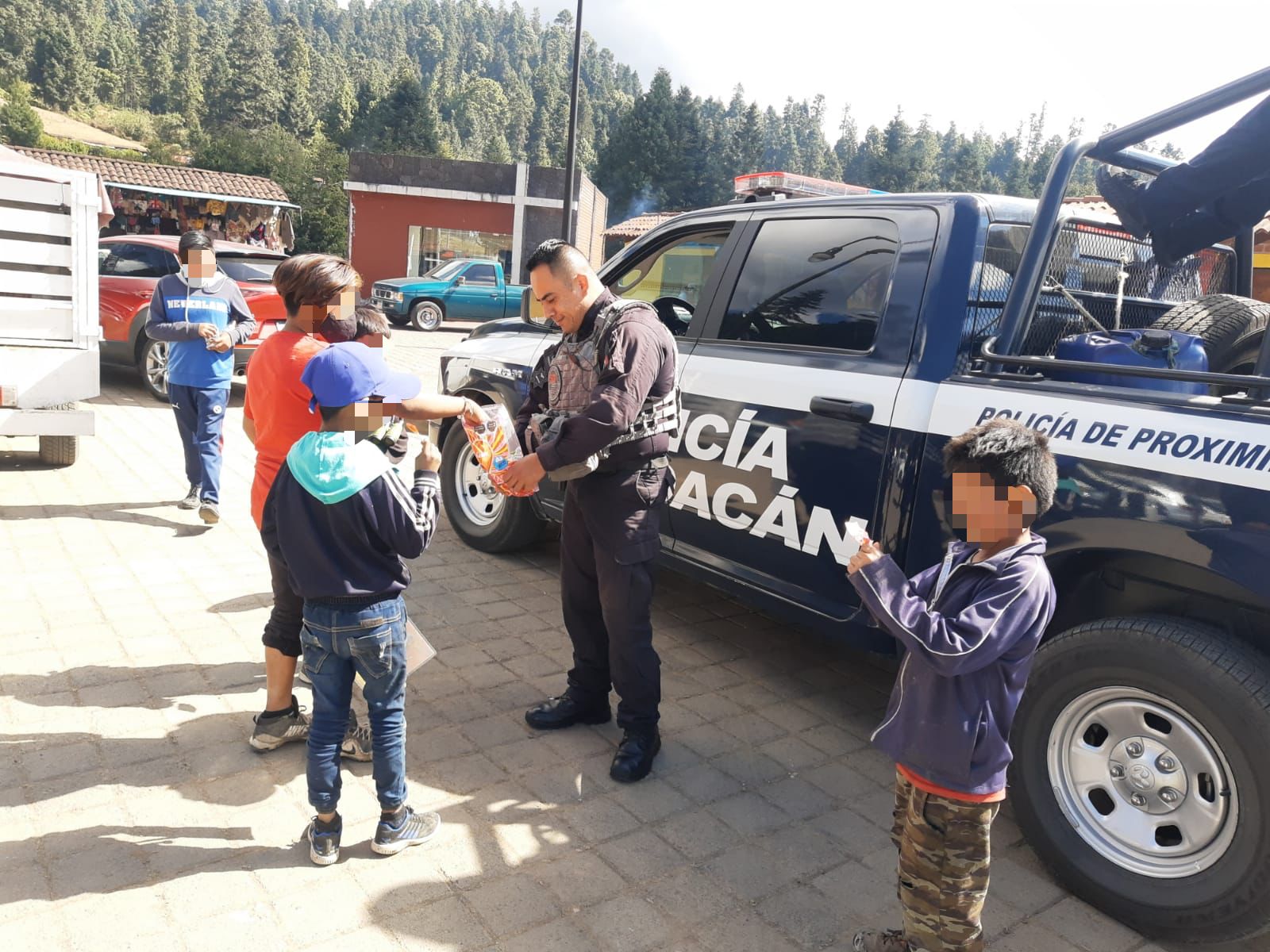 Elementos de la SSP realizan trabajos de proximidad social en Ocampo