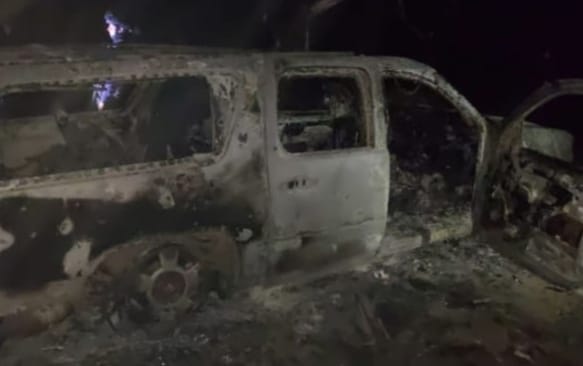 Tres muertos y cinco vehículos calcinados fue el resultado de un enfrentamiento entre civiles armados en los límites de Cd. Hidalgo y Zinapécuaro