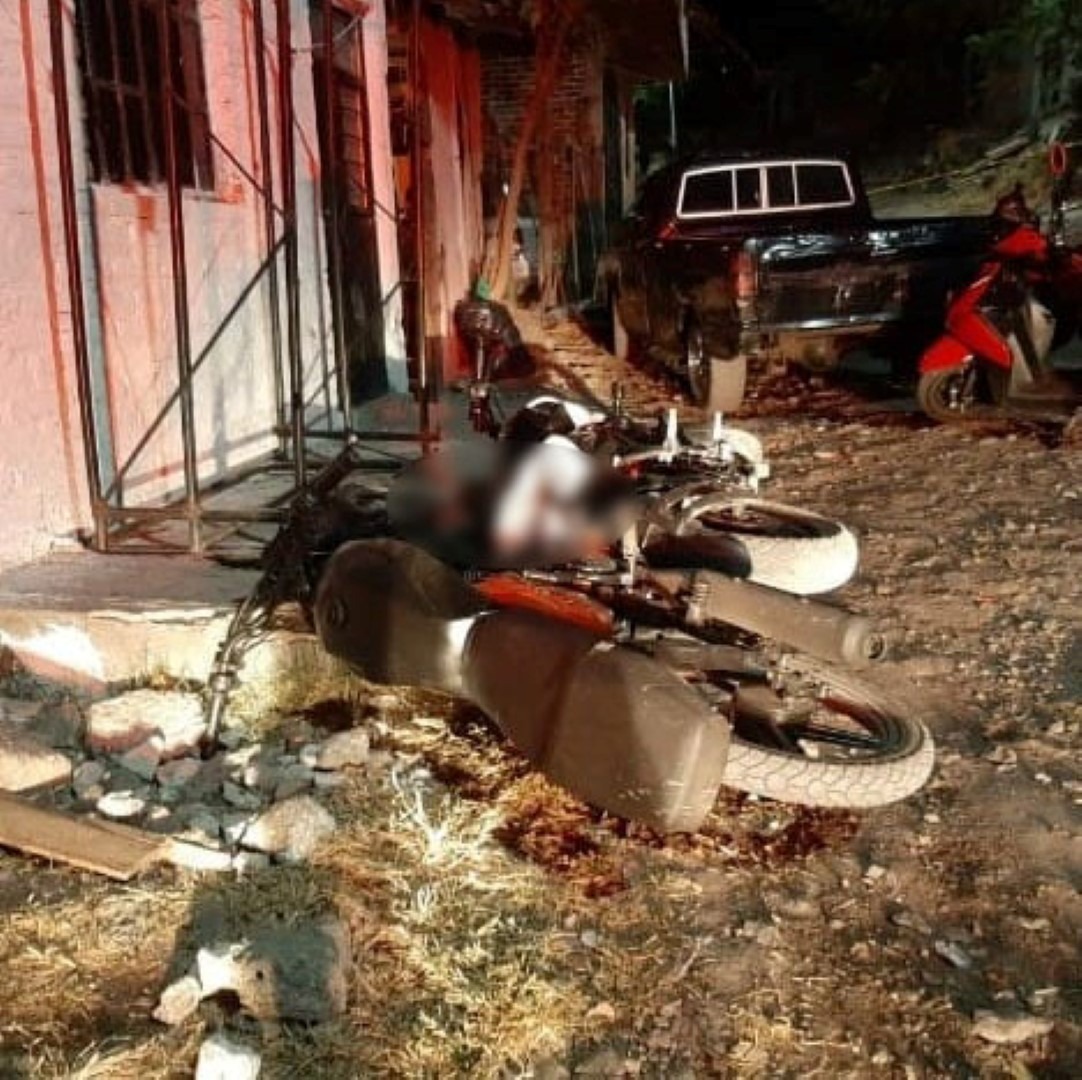 Sujetos armados atacaron a balazos a un grupo de personas que se encontraban en las calles de la colonia Loma de Santiaguito