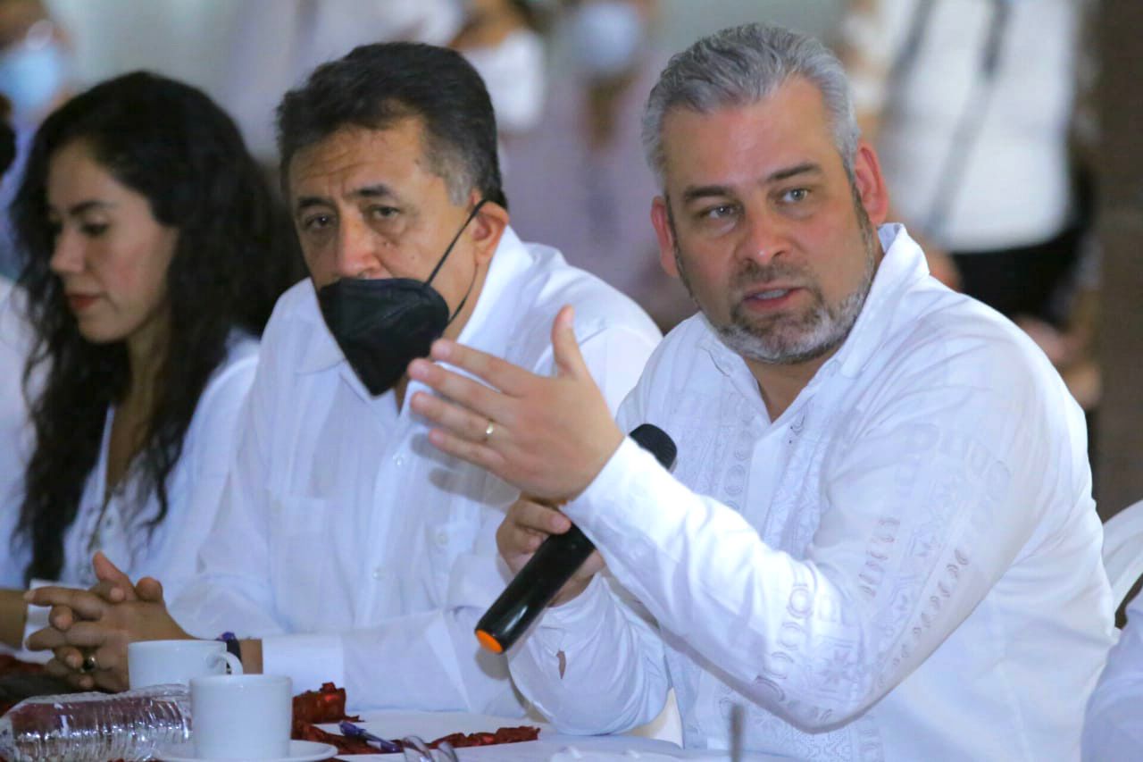 Bedolla sostiene encuentro con alcaldes por el desarrollo de la región Tepalcatepec