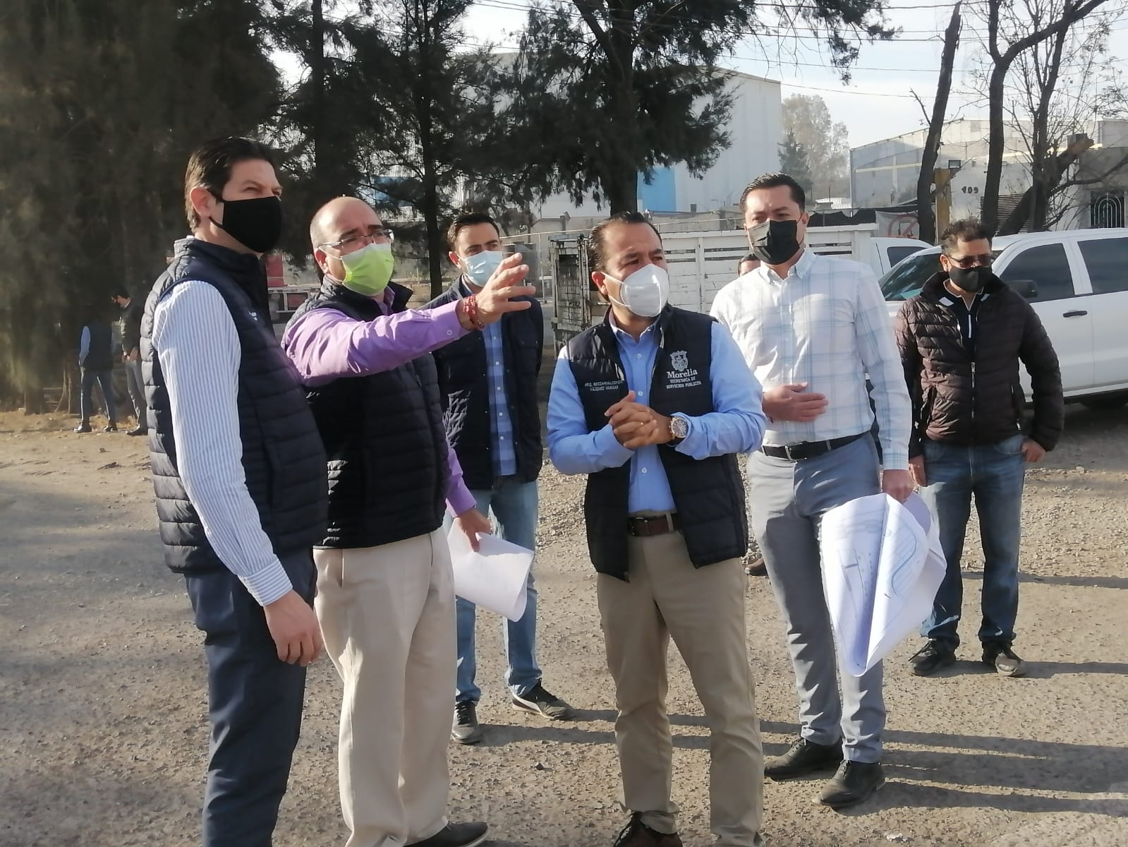Supervisa Alfonso Martínez mejoramiento de vialidad en Ciudad Industrial.