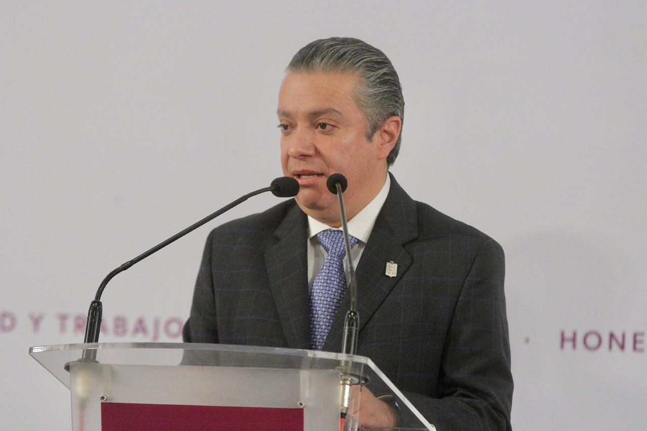 SFA ya cuenta con placas para trámites vehiculares: Navarro.