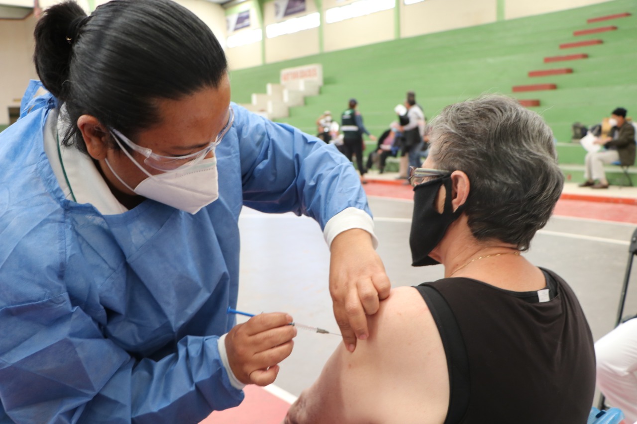 Con el fin de seguirnos cuidando y disminuir los contagios de COVID-19 en la variante Ómicron,el Sector Salud ha emitido una serie medidas y recomendaciones