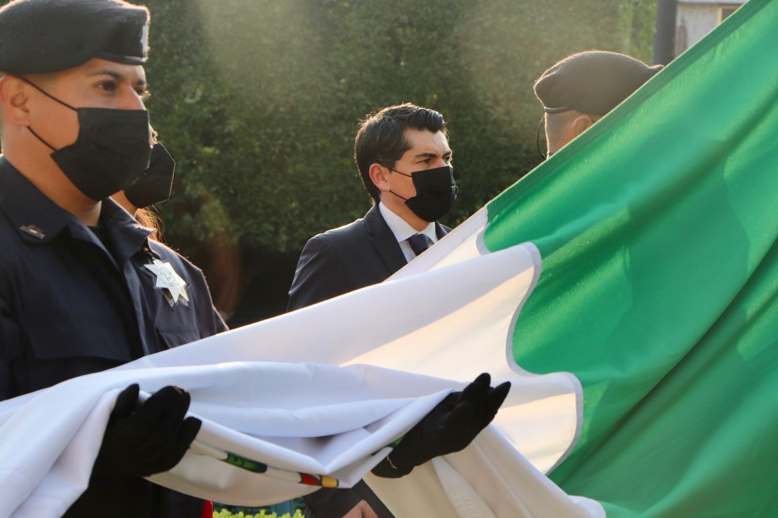 Conmemoran en Zitácuaro, 82 aniversario del Día de La Bandera de México