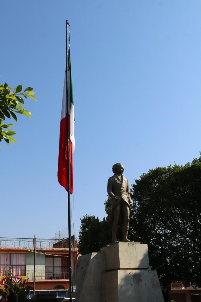 En Hidalgo se realizó ceremonia de izamiento de Bandera a toda asta