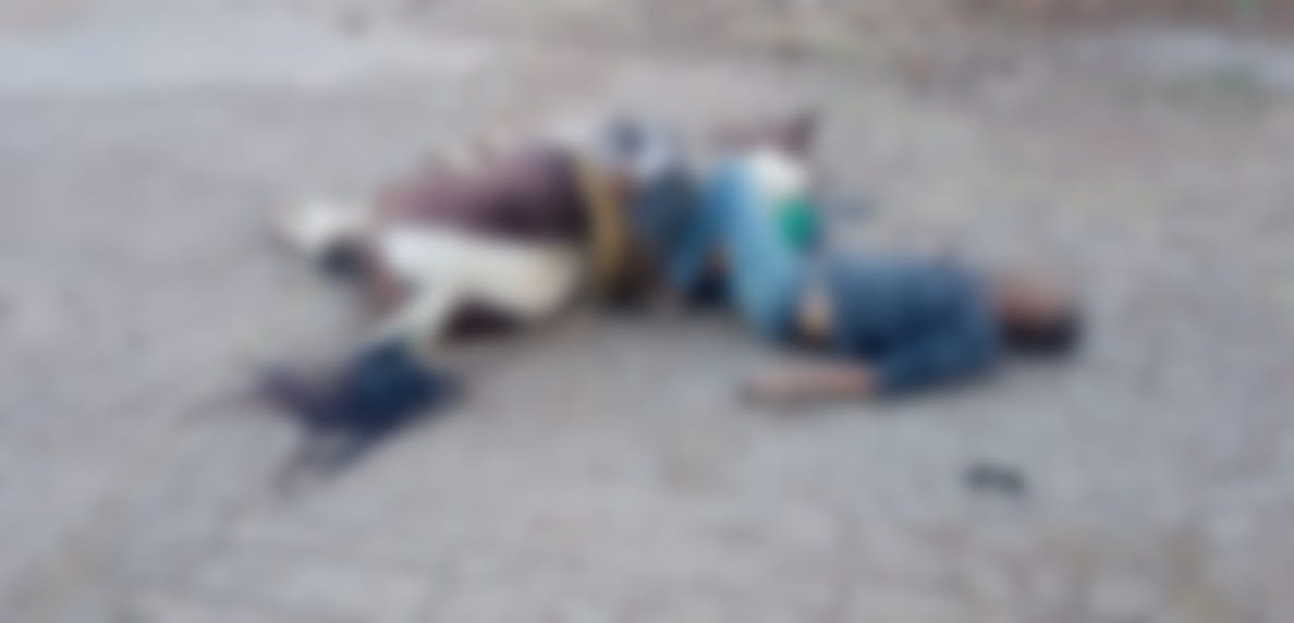 Sujetos armados emboscan a un jinete y le dan muerte junto a su caballo