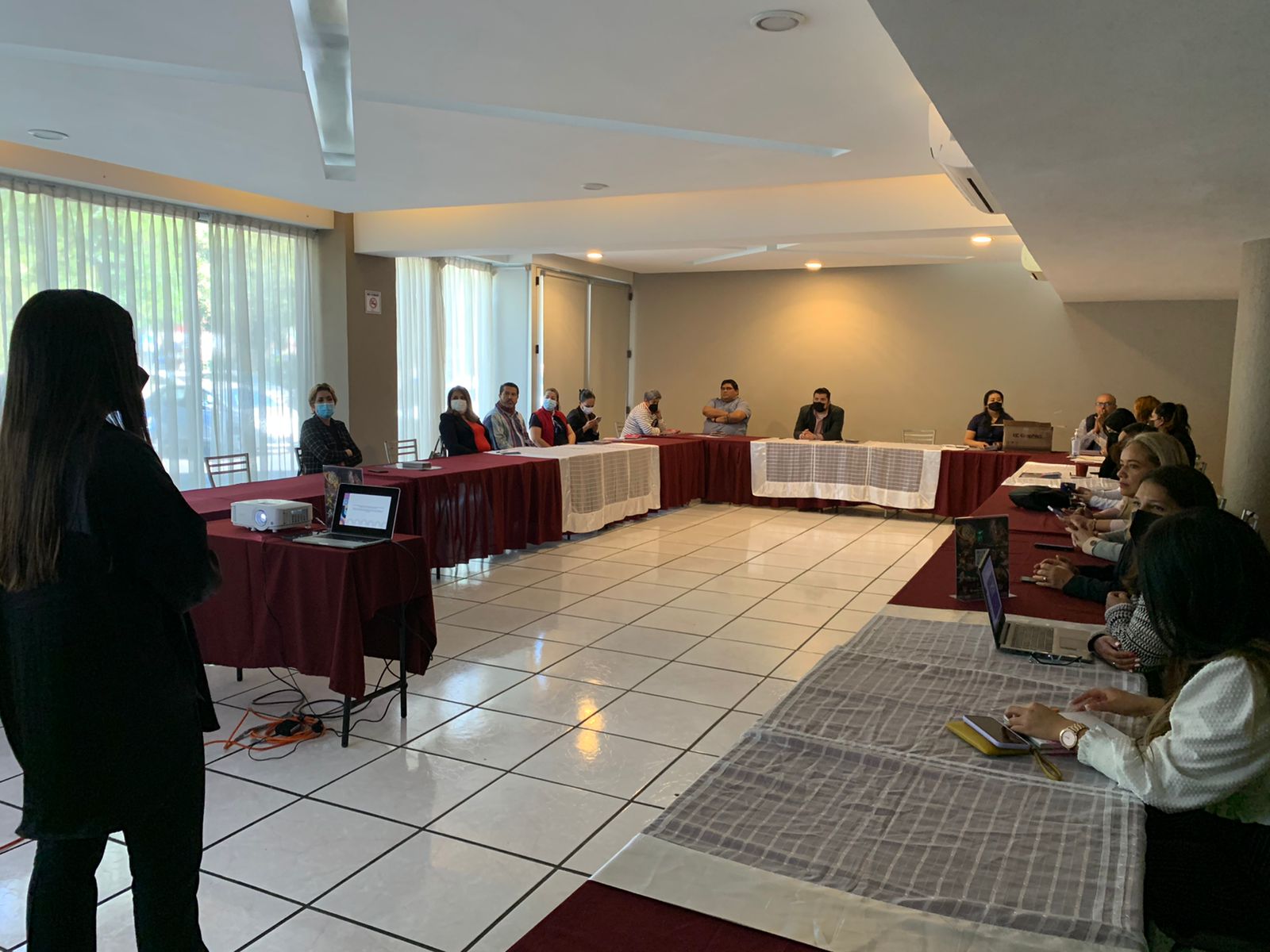 Hoteleros de Morelia y Gobierno Muncipal capacitan a sector empresarial