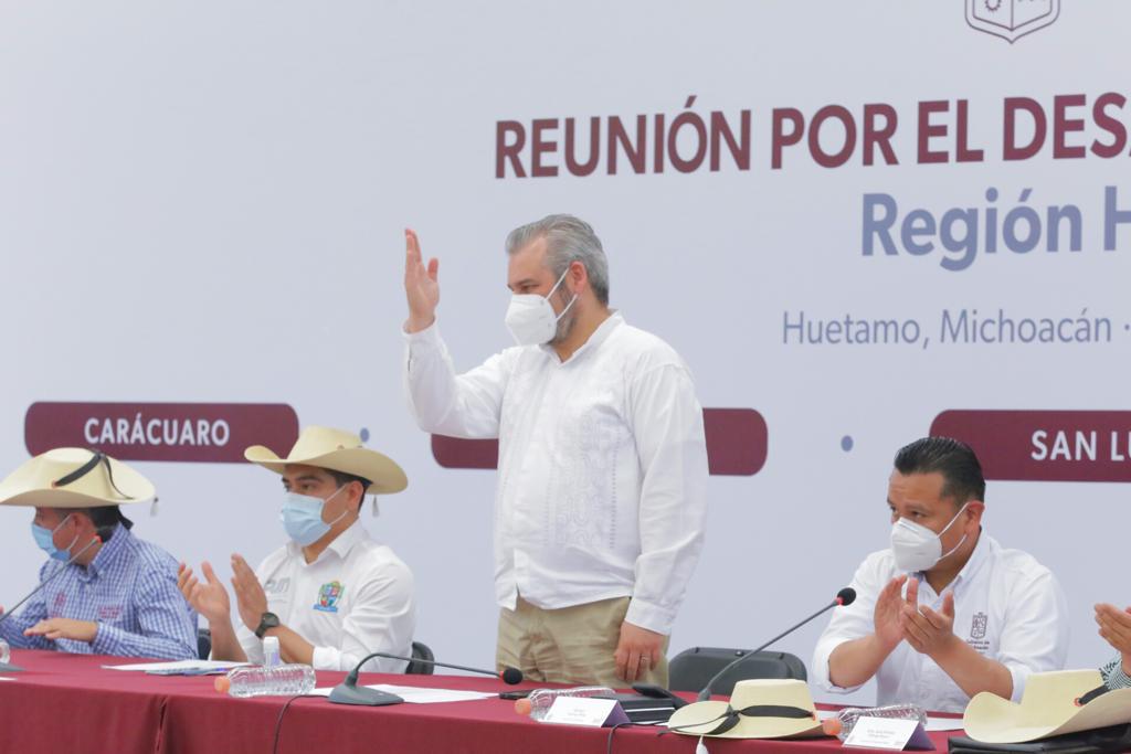 Michoacán, con circunstancias para mantener la gobernabilidad: Bedolla.   