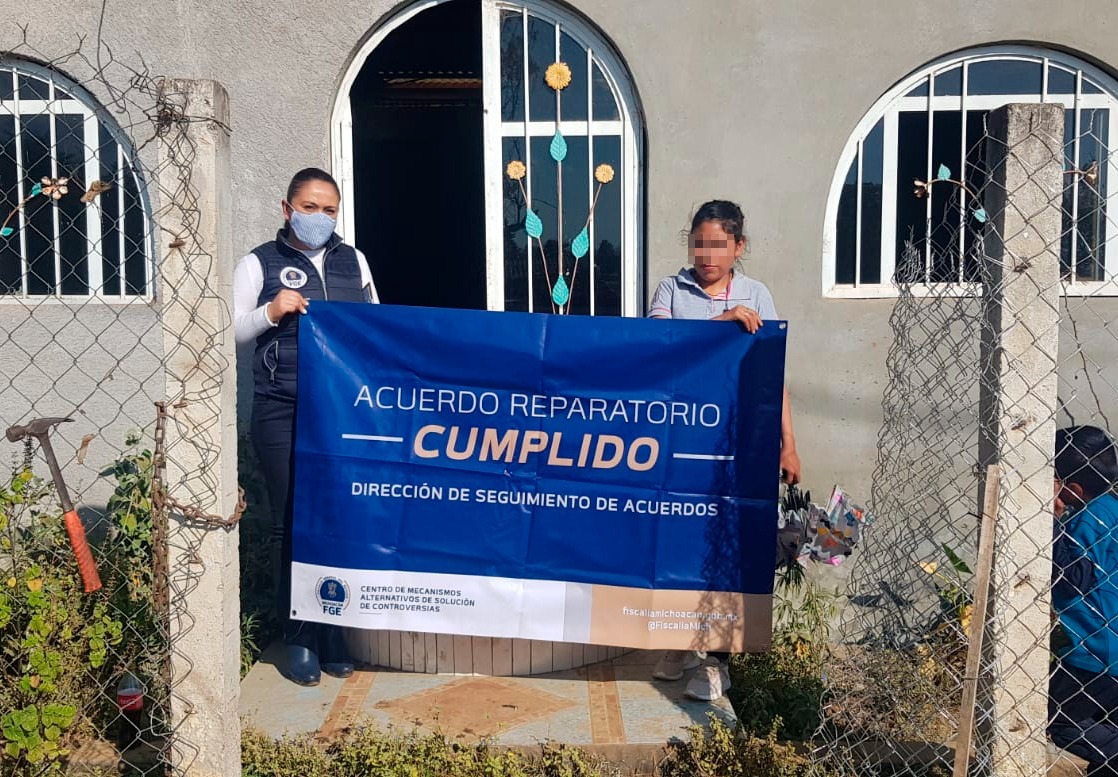 Restituye FGE inmueble a mujer víctima de Despojo, en Zitácuaro.