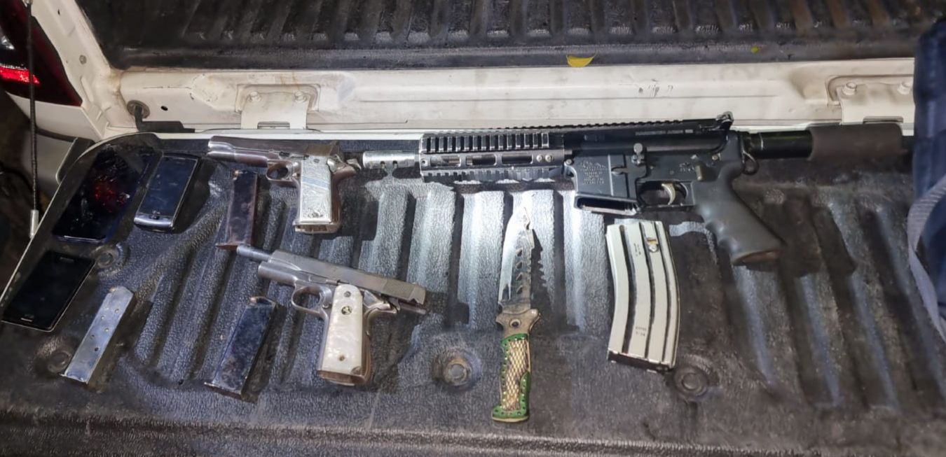 Asegura SSP a 4 en posesión de 3 armas de fuego y cartuchos, en Uruapan.