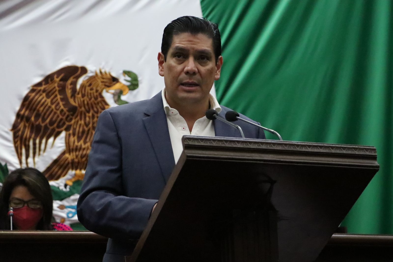 Propone Ernesto Núñez incluir evaluaciones de impacto económico en iniciativas legislativas.