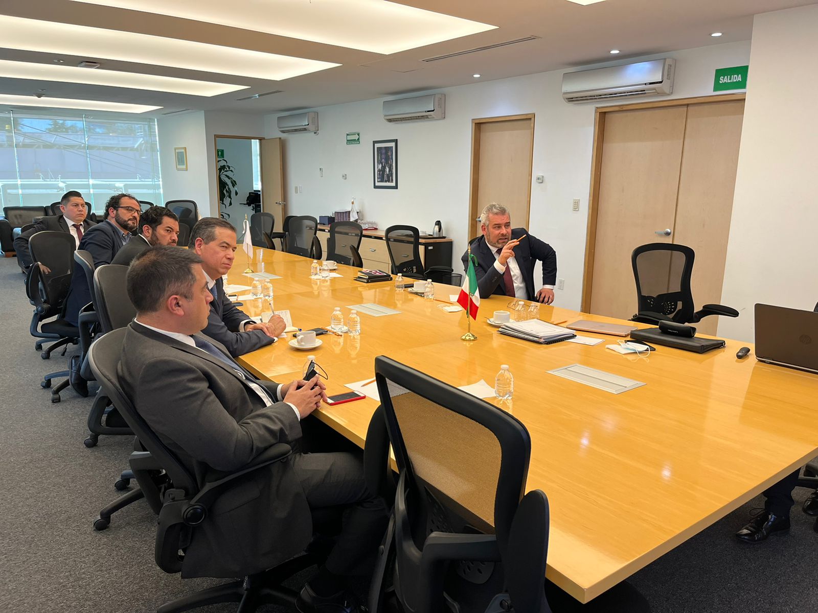 Gobierno de Michoacán y federación acuerdan estrategia de atención inmediata en zona limítrofe con Jalisco