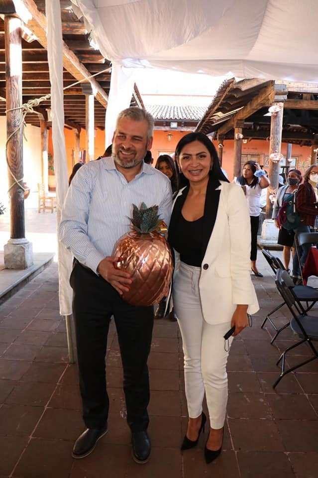 Coordinación entre municipio y estado, clave para el desarrollo de Salvador Escalante: Araceli Saucedo