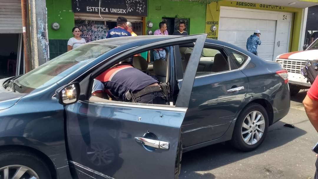 Un hombre desconocido fue asesinado a balazos cuando circulaba abordo de su vehículo
