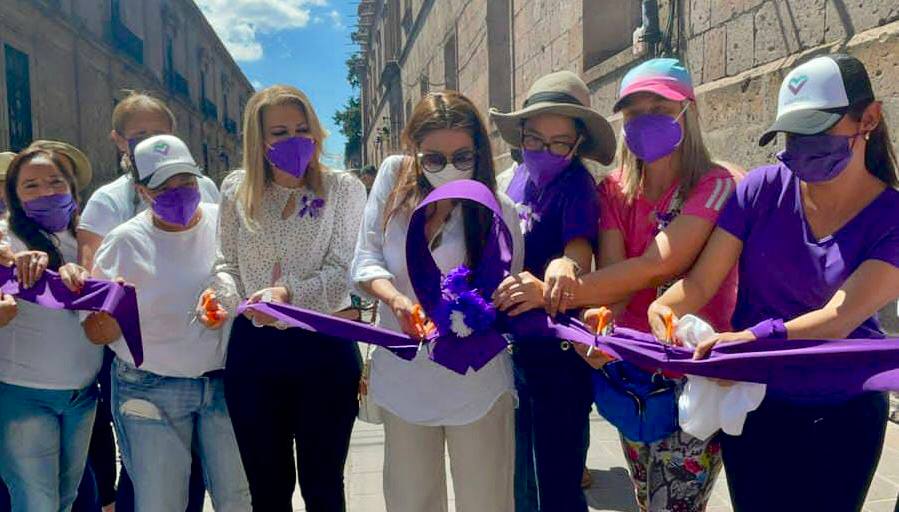 Realizan con éxito Bazar para mujeres en Morelia