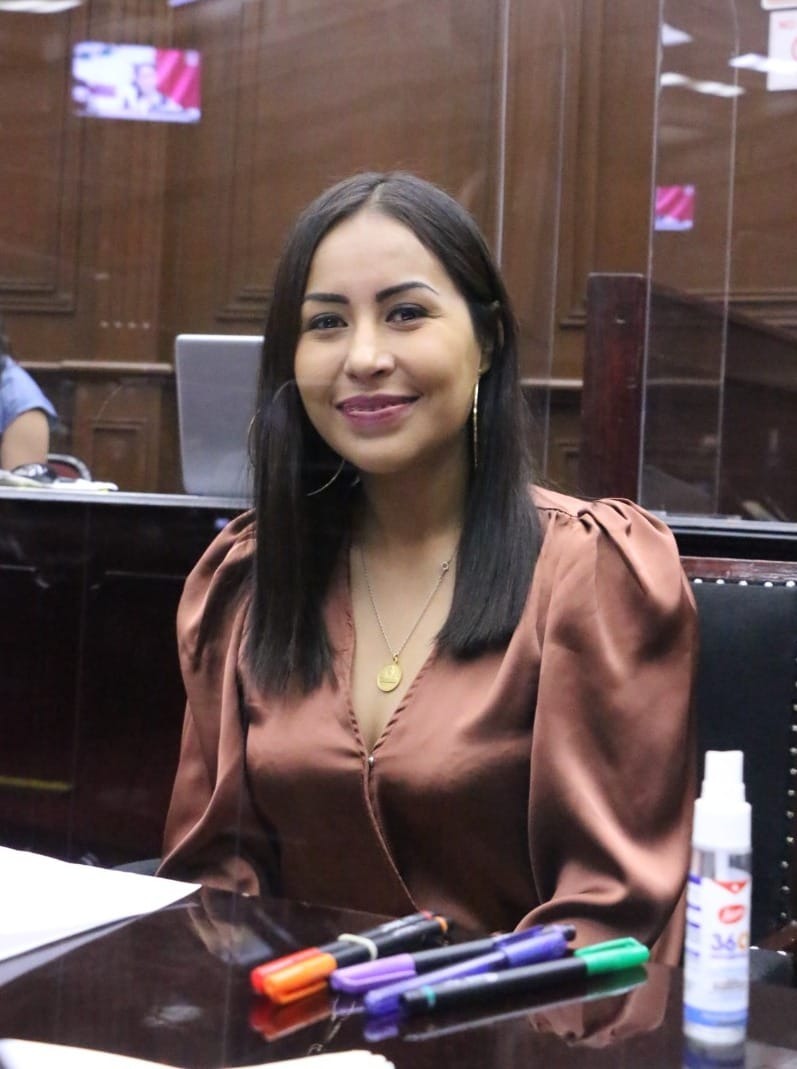 Fundamental fortalecer a los municipios como pieza clave del desarrollo estatal: Gloria Tapia