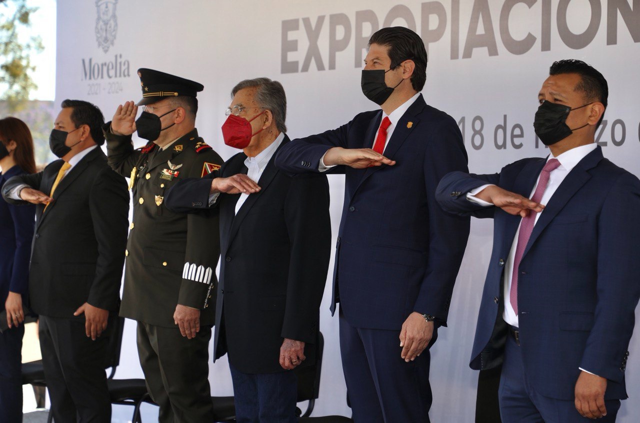 Ayuntamiento de Morelia rinde homenaje al general Lázaro Cárdenas del Río