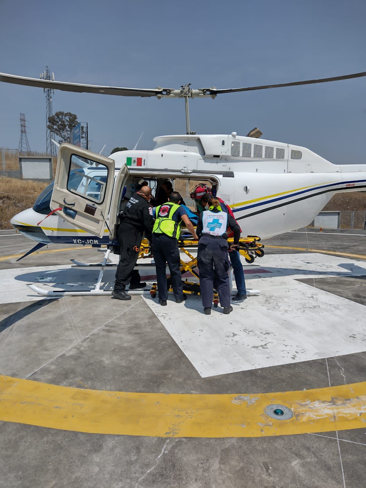 Servicio Aéreos traslada a paciente con infarto al miocardio, al hospital Civil