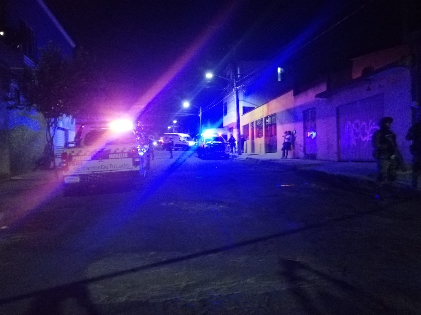 Sujetos armados atacan a balazos a un transeúnte en la colonia Felipe Carrillo Puerto