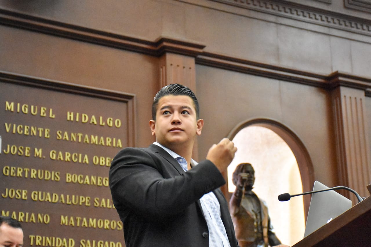 Garantizar estimulación temprana a bebés con discapacidad y orientación a padres propone Víctor Zurita