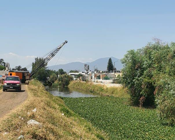 Más de 9 mil 600 toneladas de lirio y basura ha retirado el OOAPAS del Río Grande.