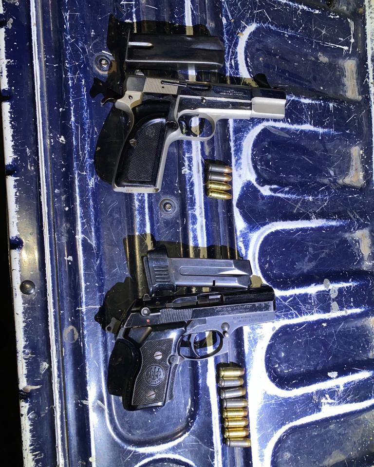 En Blindaje Zamora, SSP detiene a dos en posesión de armas de fuego.