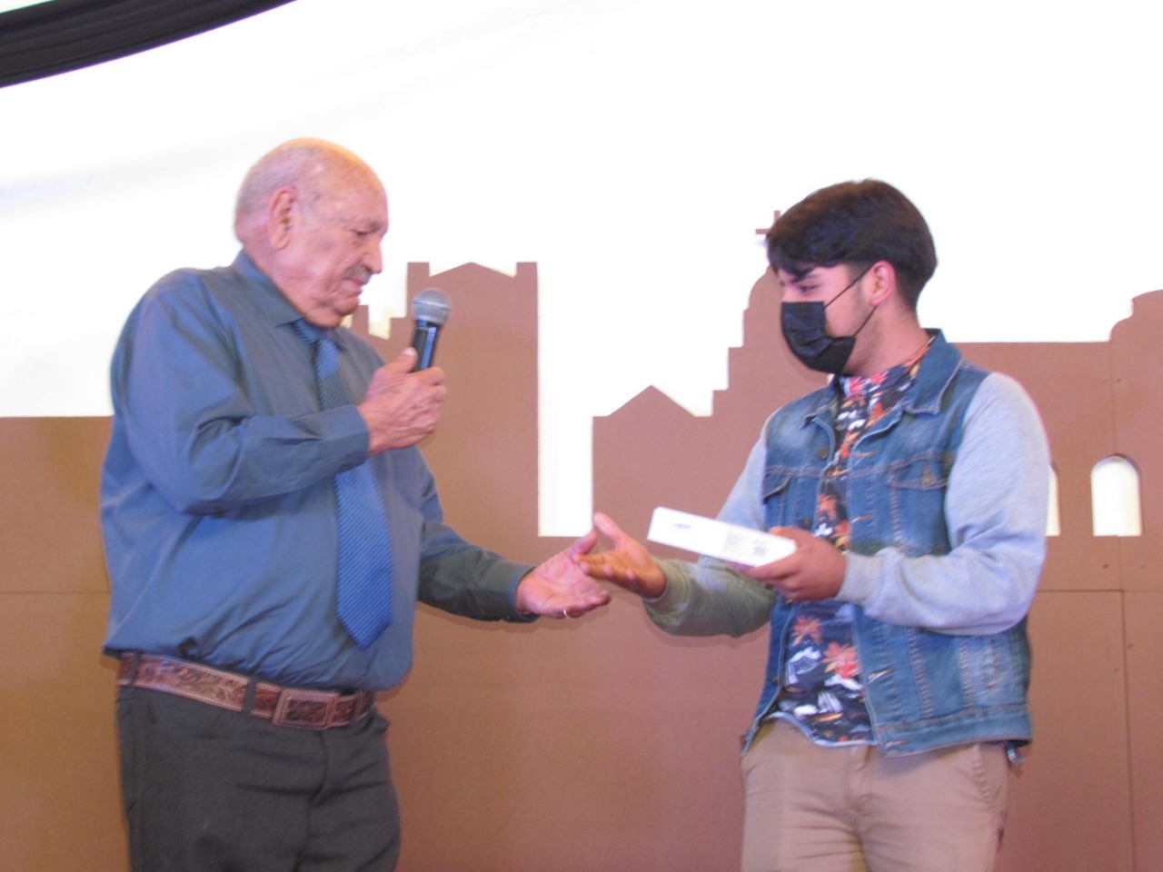 En el aniversario VIII de Museo Tlaximaloyan; Estefany Mejía Ortiz de la UVAQ ganó concurso de oratoria 2022
