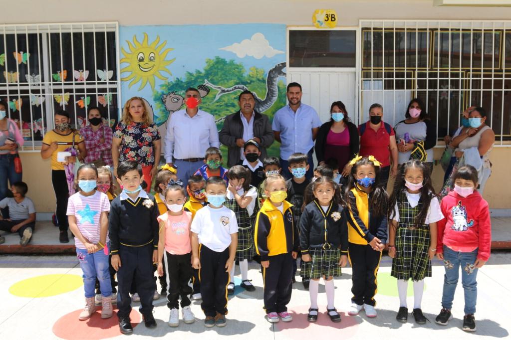 Autoridades municipales visitaron  el Jardín de Niños Jaime Torres Bodet