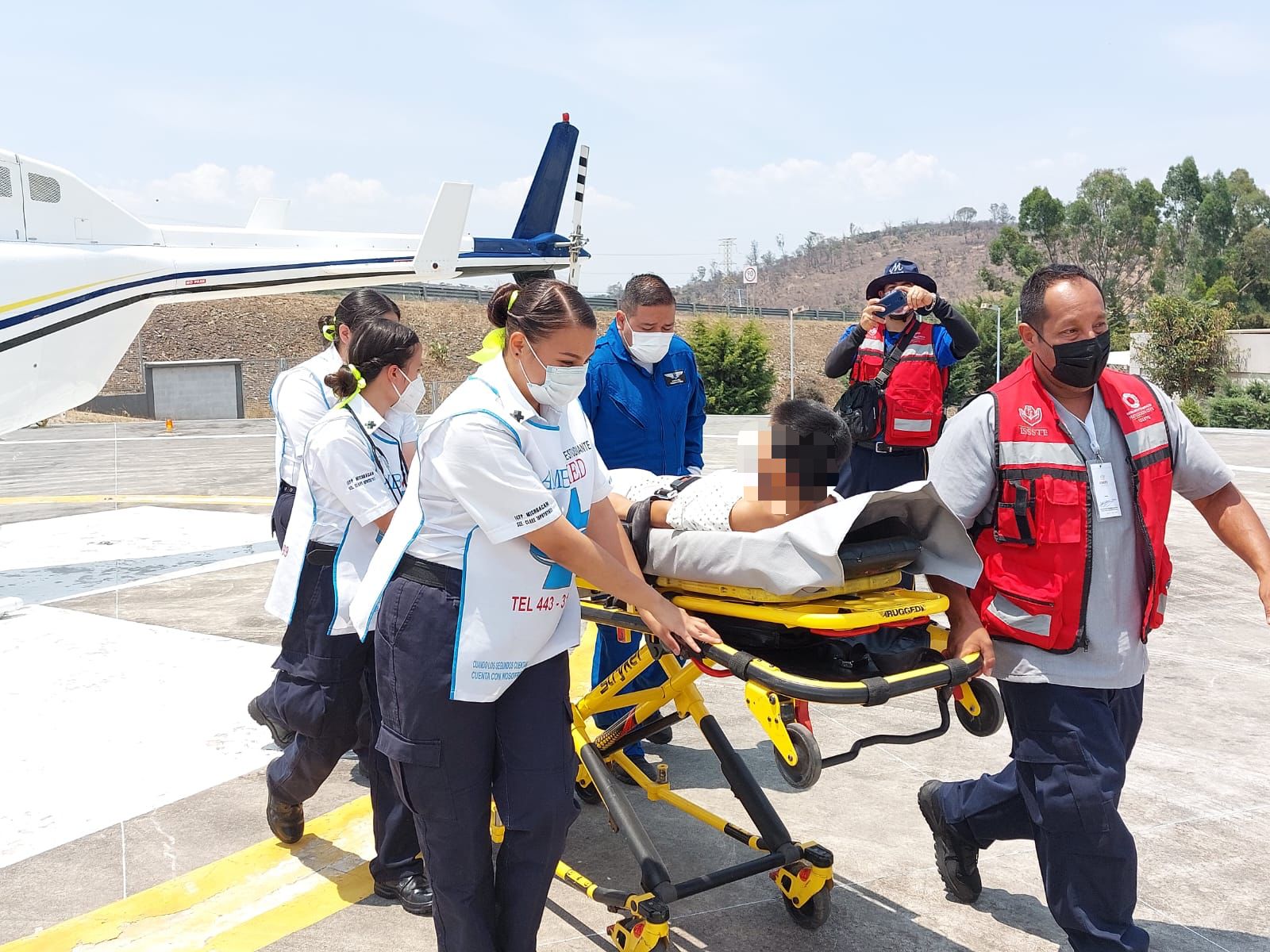 SSP traslada vía aérea a menor con complicaciones oculares
