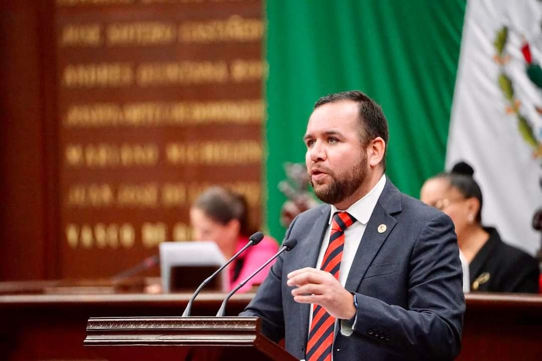 Que se incremente el castigo a quienes roben vehículos y también a aquellos que se involucren en ese delito: Reyes Galindo.