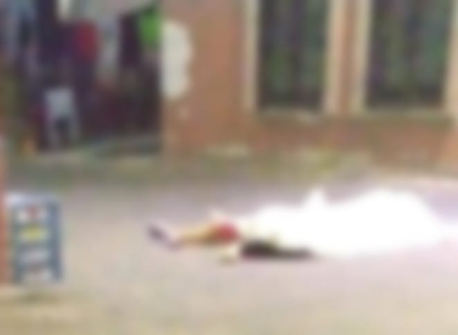 Madre e hija fueron asesinadas a balazos por fuera de una tienda de abarrotes