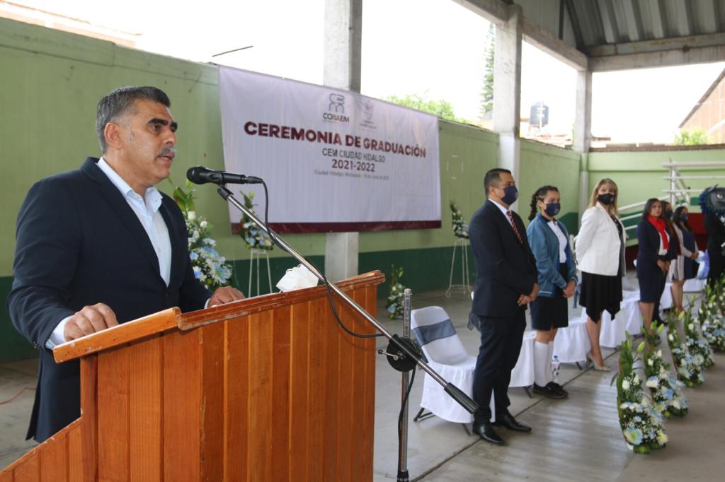 Carlos Patiño clausuró ciclo escolar 2021-2022 del Centro de Educación Mixta Ciudad Hidalgo del Colegio de Bachilleres del Estado de Michoacán