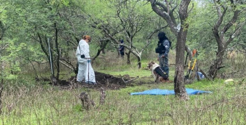 En un predio del cerro Los Copales fueron localizados los cadáveres de cuatro hombres en estado descomposición