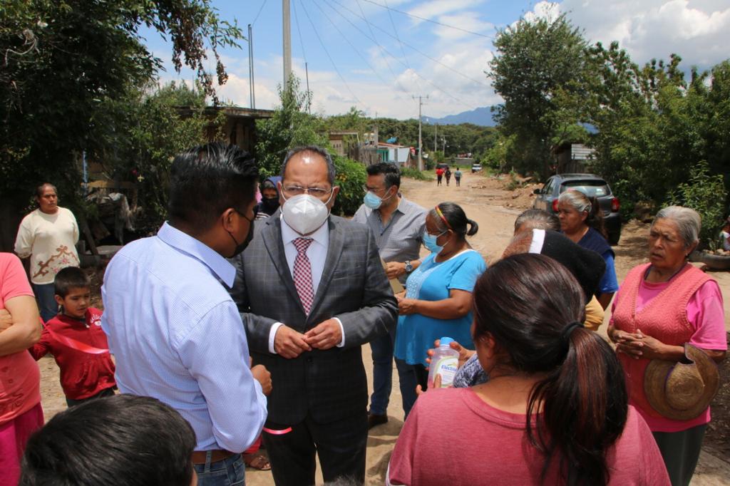 José Luis Téllez inauguró los trabajos de conexión de las descargas domiciliarias de drenaje sanitario en la colonia Verónica López