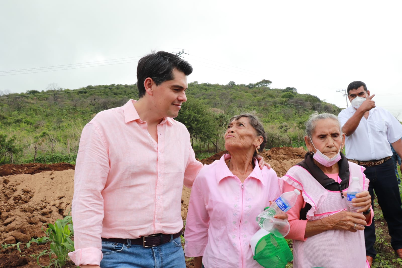 Todo el apoyo del #GobiernoDeSoluciones para el campo: Toño Ixtláhuac