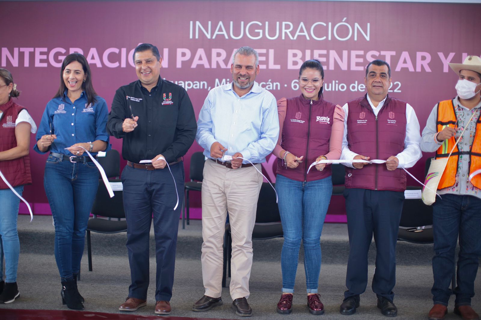 Inaugura Bedolla primer Ceibas de Michoacán en Uruapan.