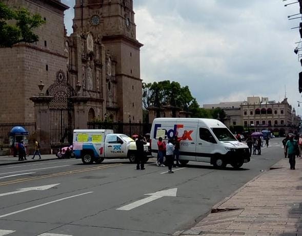 Continúan bloqueos por parte de normalistas en Morelia y en la carretera Morelia – Pátzcuaro