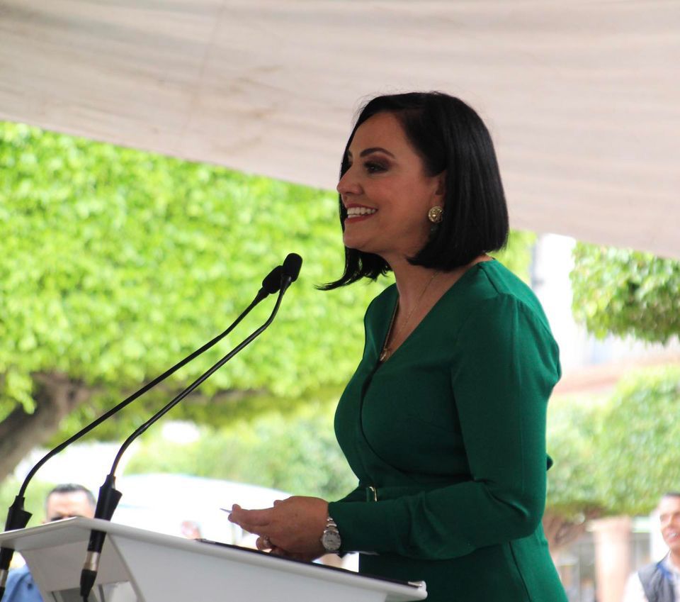 Trabajar con pasión y sin descanso, la clave para un mejor Michoacán: Adriana Hernández